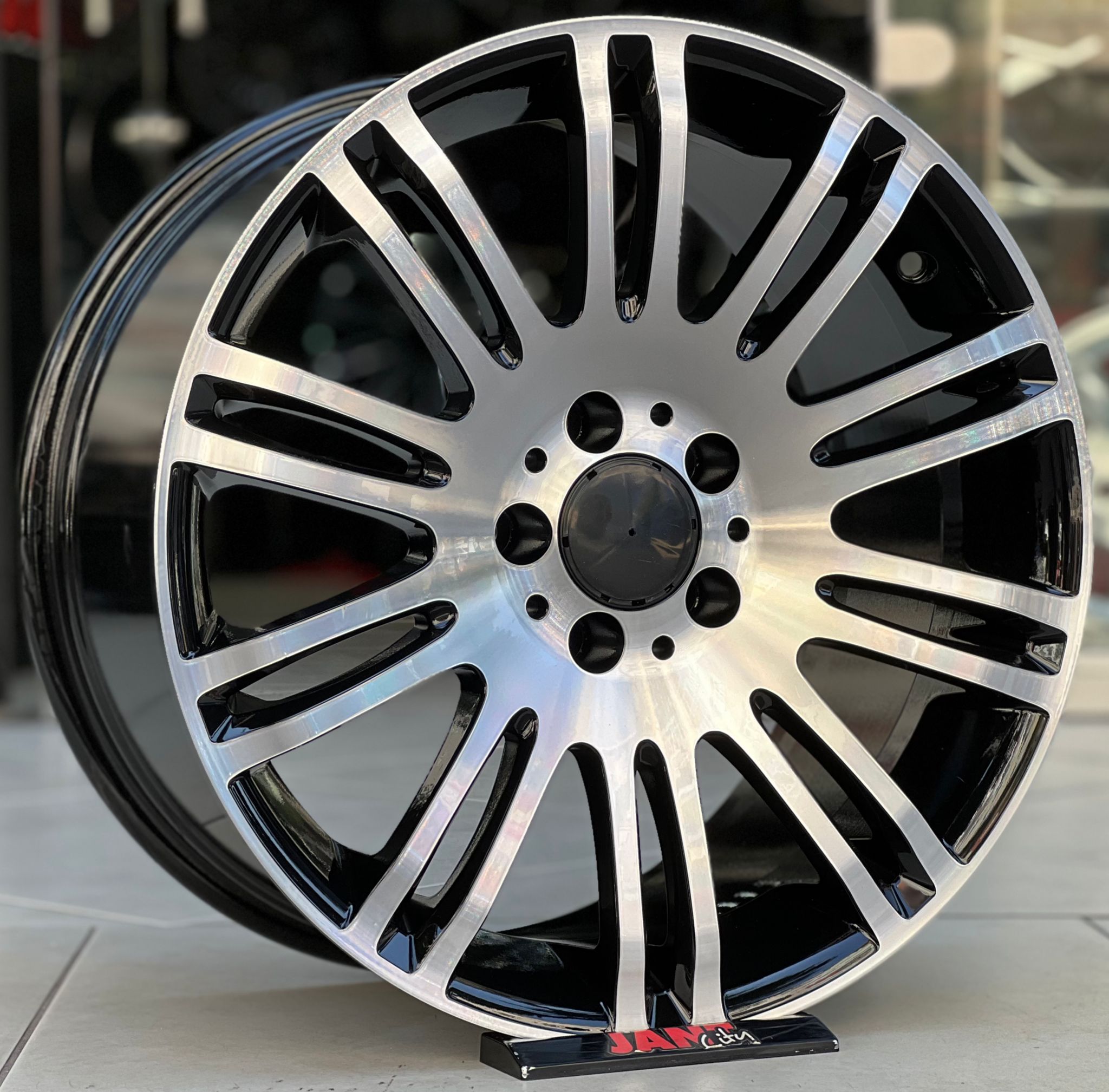 Mercedes 18′ 5X112 MERCEDES W211 AUDI VW UYUMLU JANT MODELİ küçük resim 2