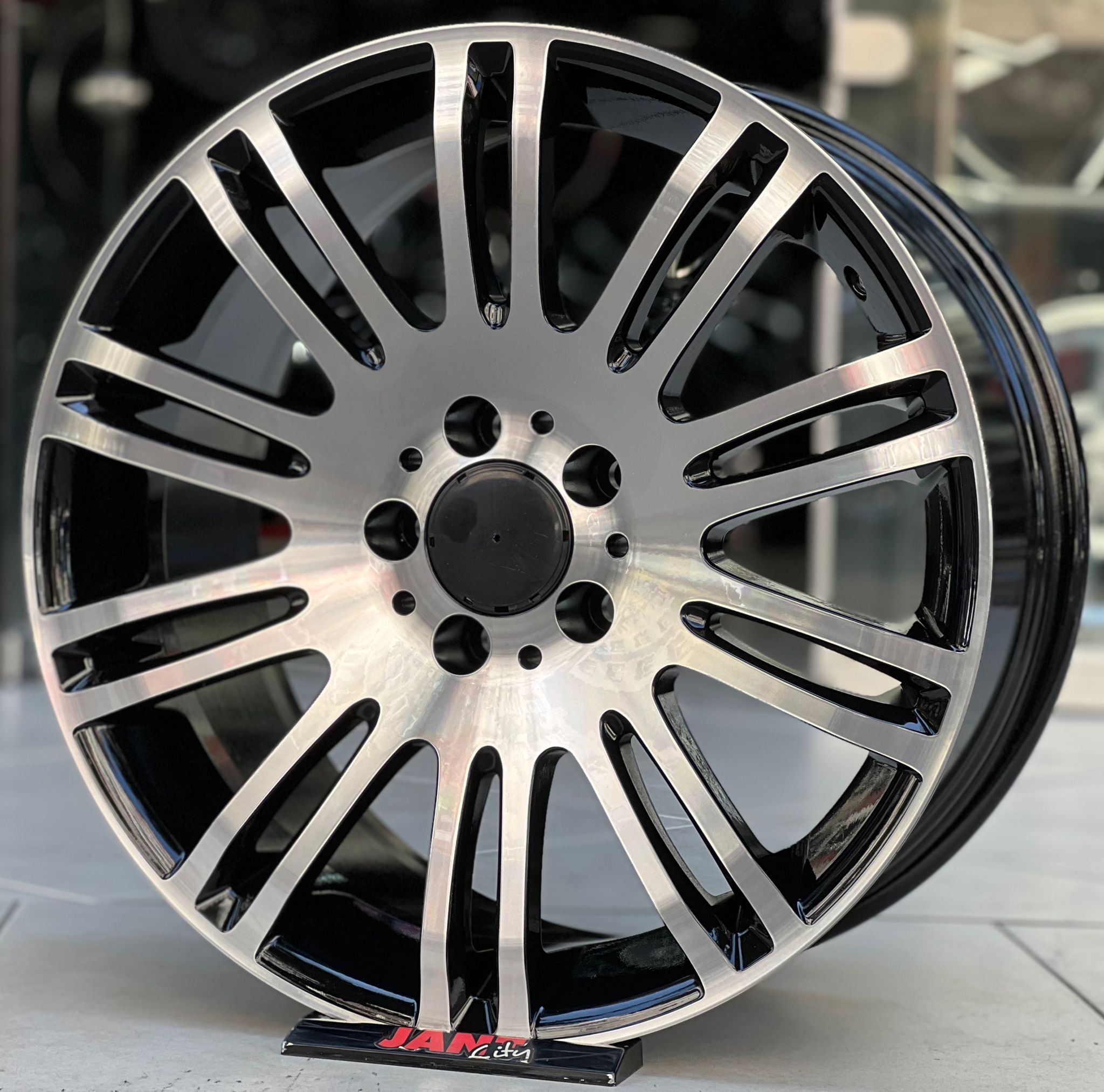 Mercedes 18′ 5X112 MERCEDES W211 AUDI VW UYUMLU JANT MODELİ küçük resim 3