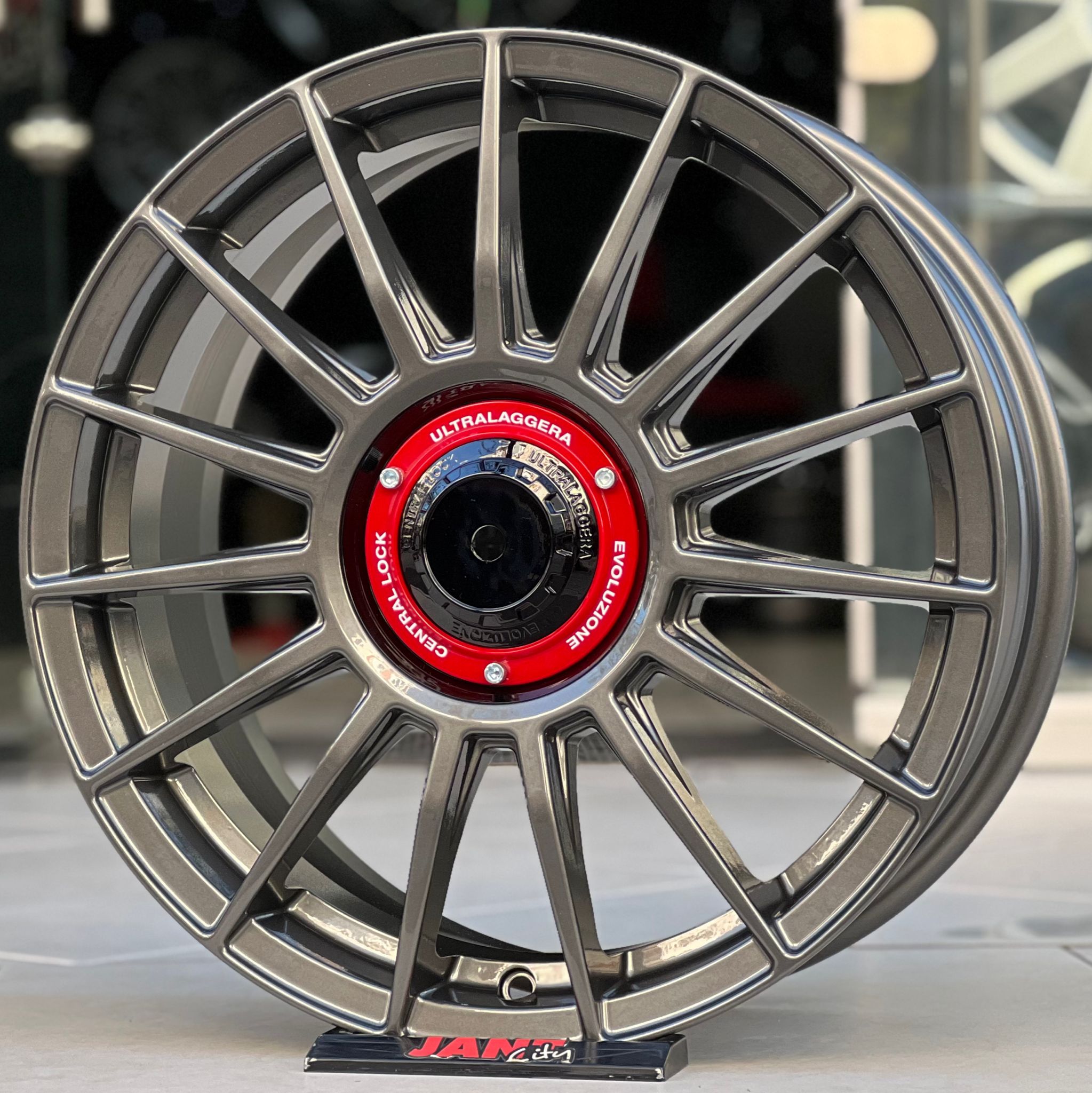 ORJİNAL KALIP 18′ 5X105 SUPERTURISMO JANT MODELİ küçük resim 3