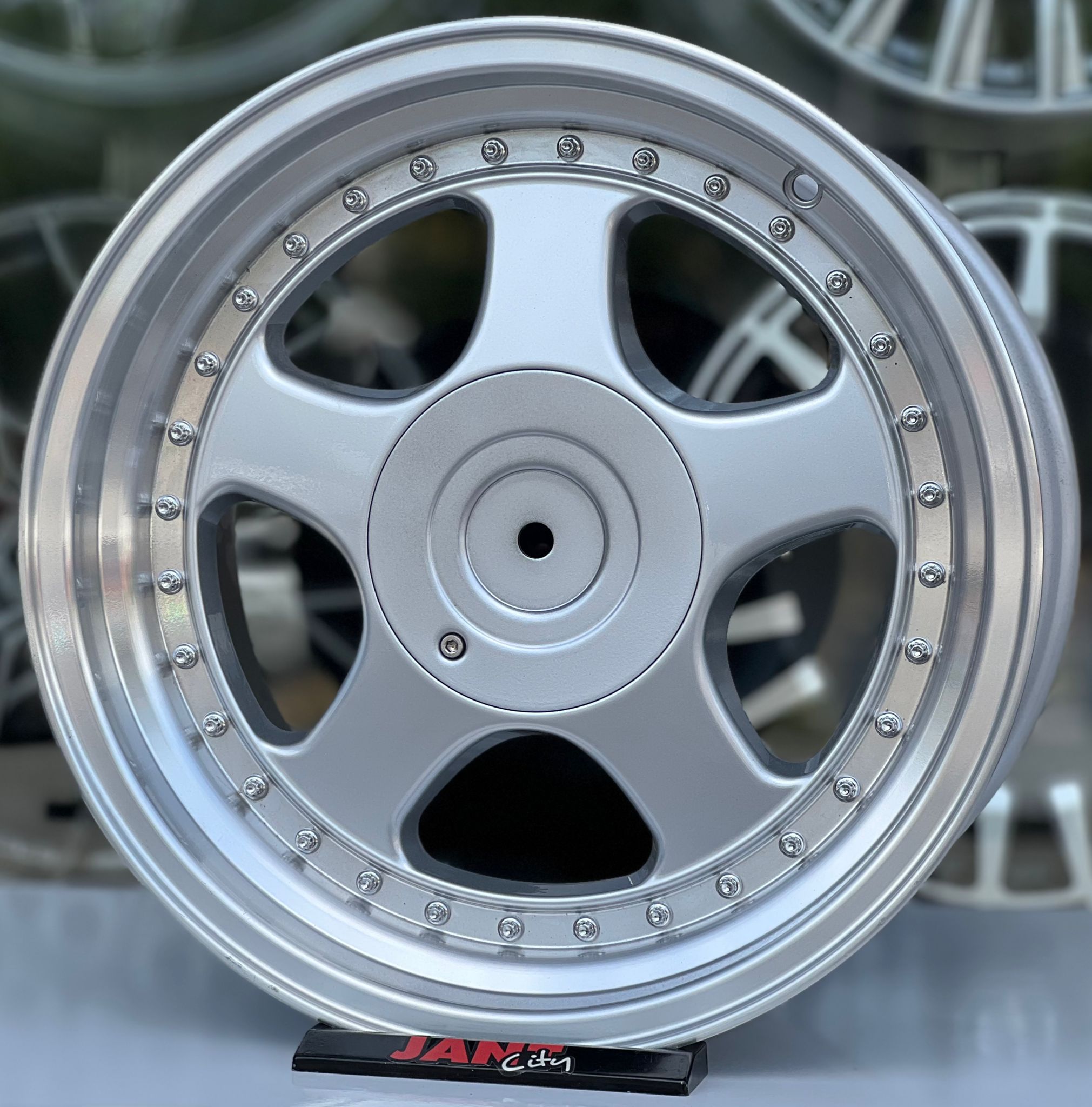 16′ 4×100 KESKİN KT1 JANT MODELİ küçük resim 3