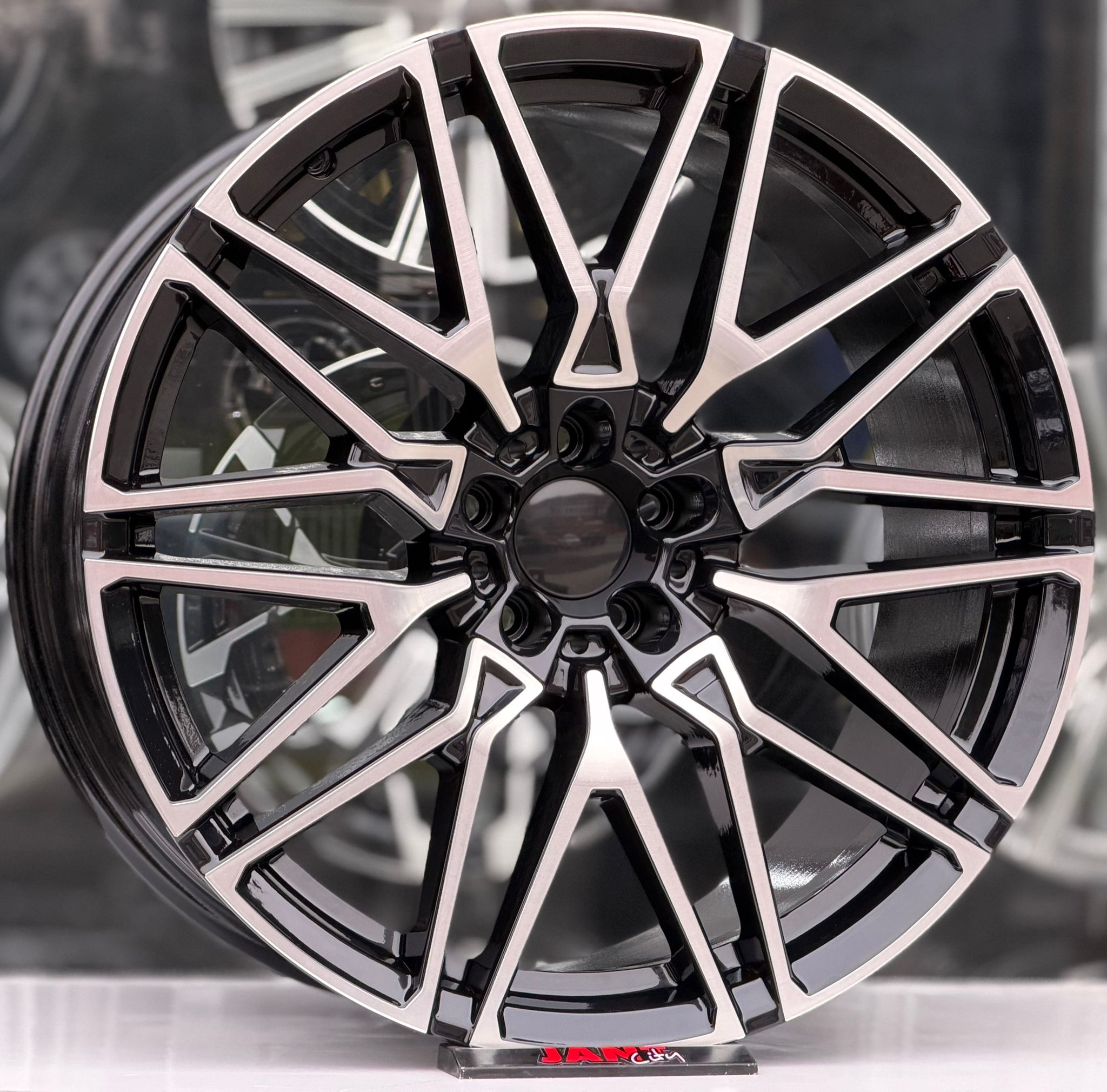 Bmw 21′ 5X112 BMW X6 M JANT MODELİ küçük resim 2
