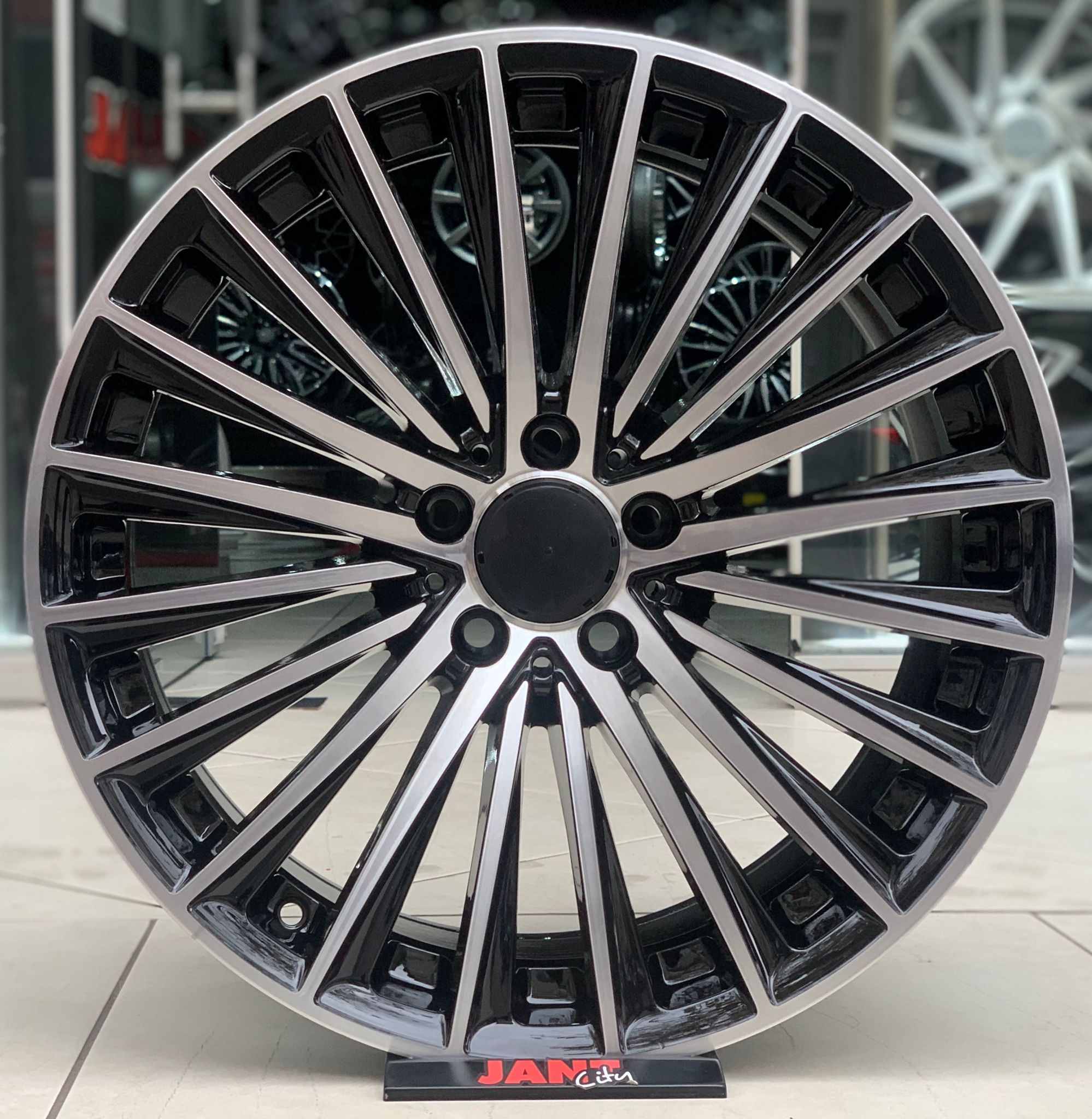 19′ 5X112 MERCEDES AMG JANT MODELİ