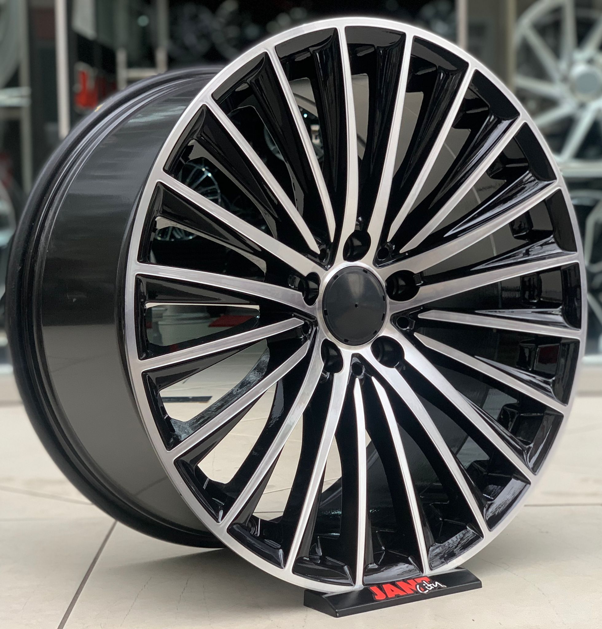 19′ 5X112 MERCEDES AMG JANT MODELİ küçük resim 2